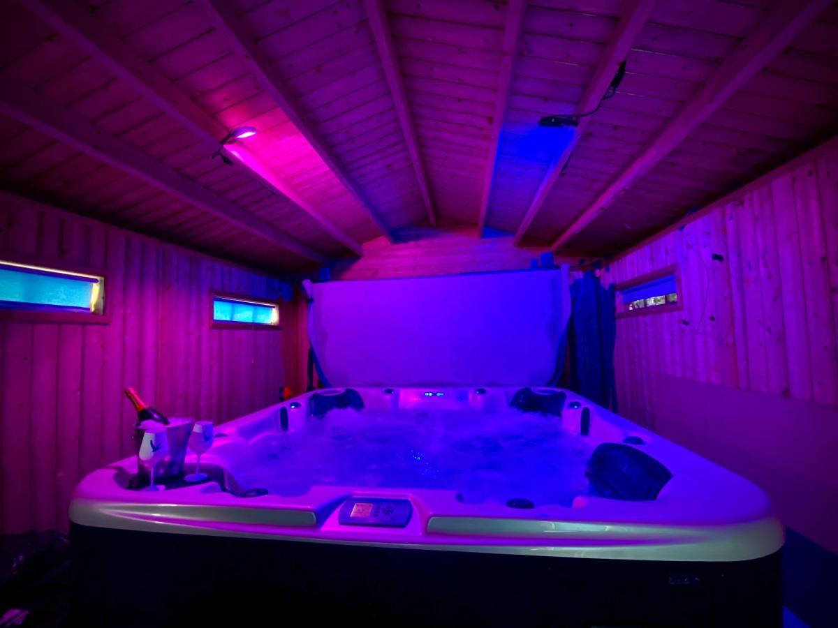 Beautiful Hot Tub Suite In Lytham St Annes Extérieur photo